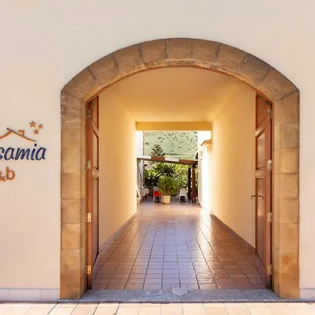 Bed&Breakfast Acasamia 3*