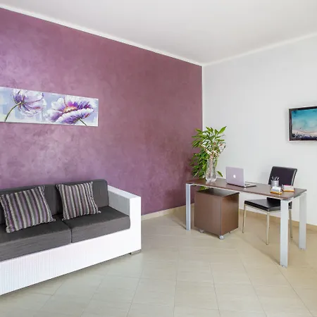 Acasamia ベッド・アンド・ブレックファスト カステッルッツォ