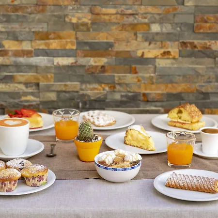 ベッド・アンド・ブレックファスト Acasamia 4*